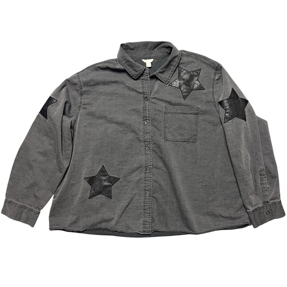 CATO Gray Button Down Faux Leather Star Patches Top - Picture 1 of 6